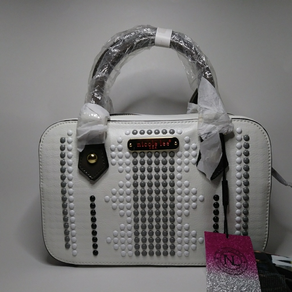 Hand bag
